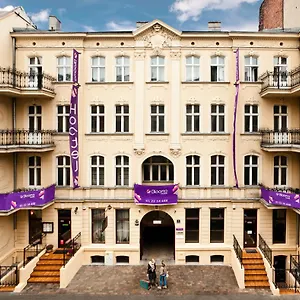 Blooms Inn - City Center Poznan By Friendly Apartments Apartahotel